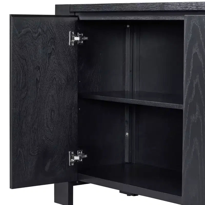 Bahut de style vintage avec 4 portes et 4 étagères.