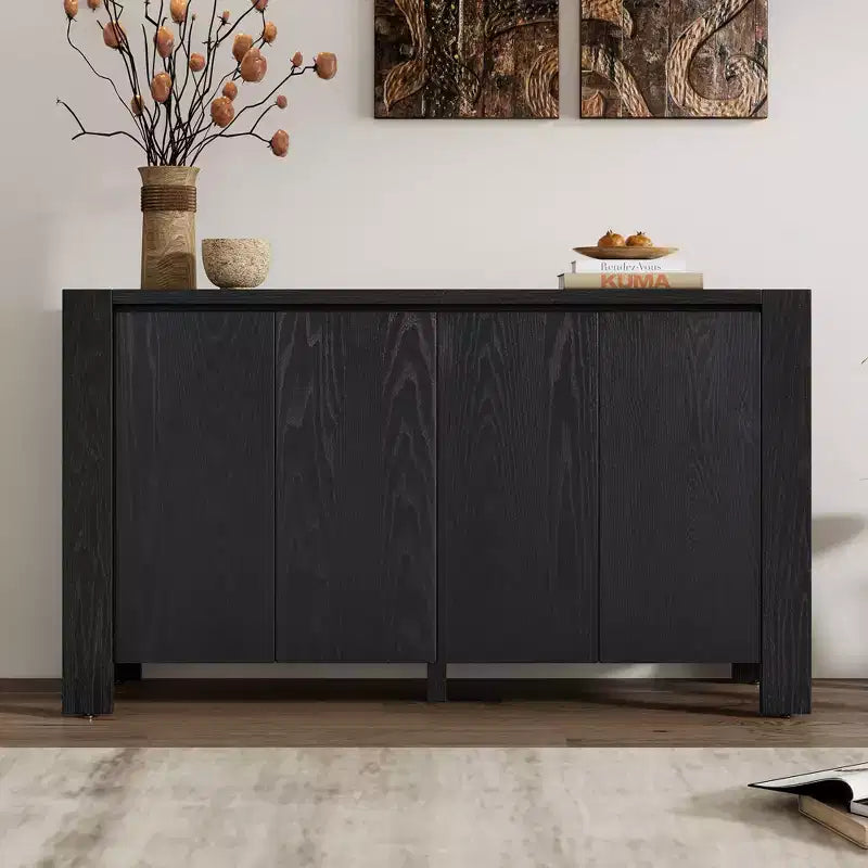 Bahut de style vintage avec 4 portes et 4 étagères.