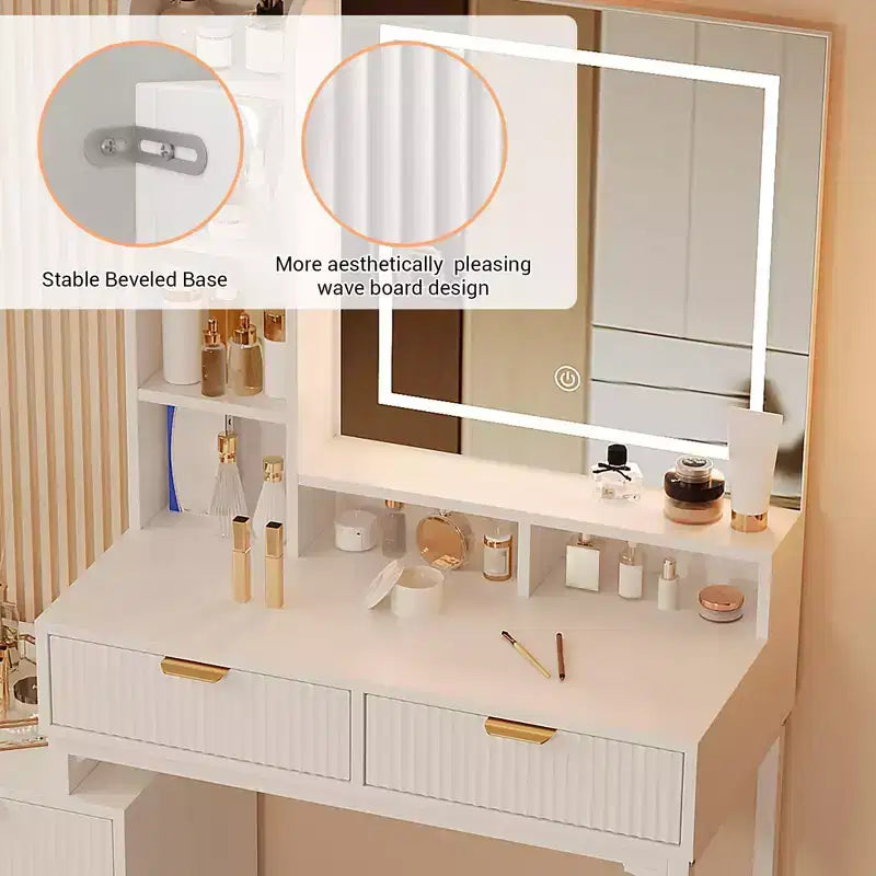 Une coiffeuse avec un miroir et des lumières, de style moderne.