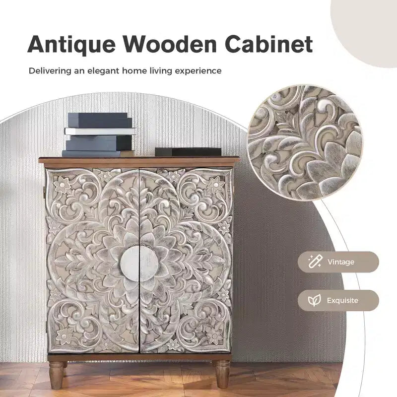 Buffet sculpté floral en argent antique avec portes, idéal pour l'entrée du salon.