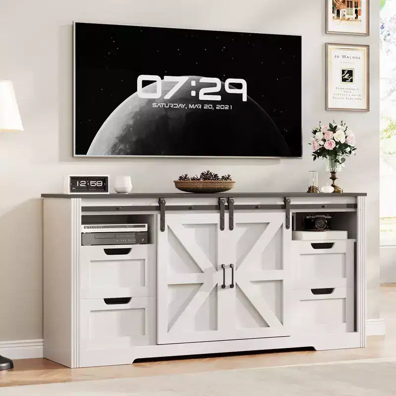 Meuble TV de style ferme avec 4 tiroirs