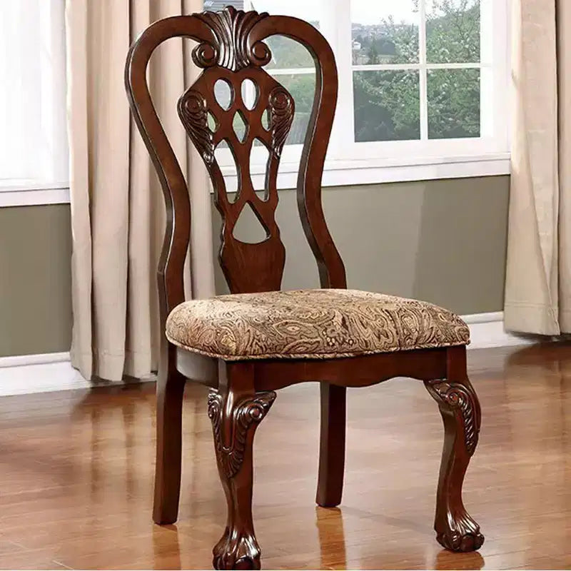 Chaise traditionnelle à panneaux de tissu avec finition en bois de cerisier marron